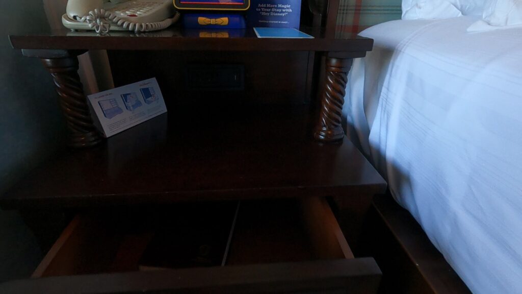 NIght stand