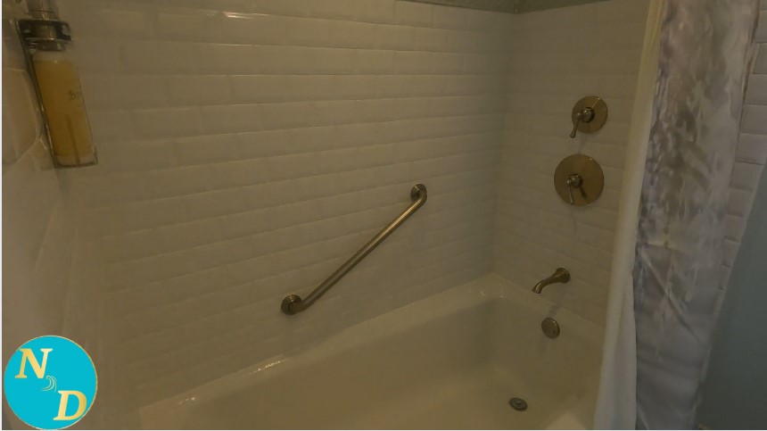 Bathtub Grab Bar Deluxe Studio