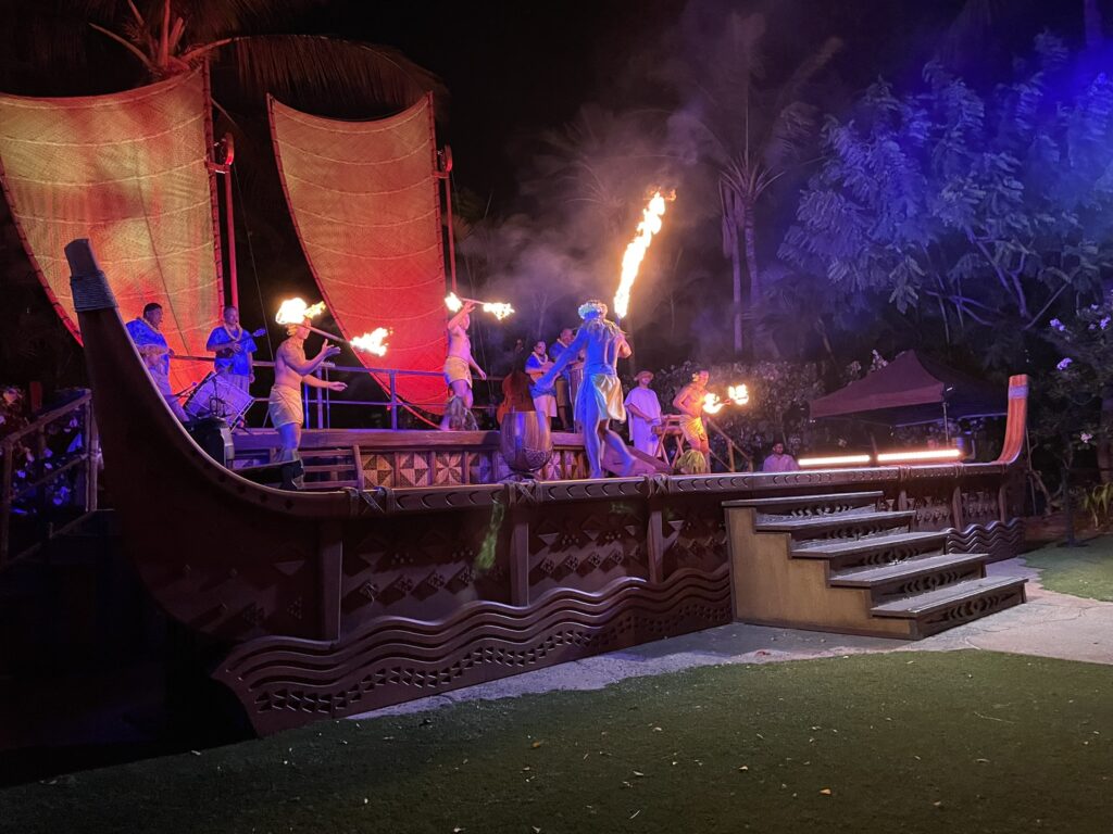 Performance at the Aulani Luau