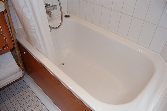 Disney Dream Bathtub Courtesy of the Author and DCL