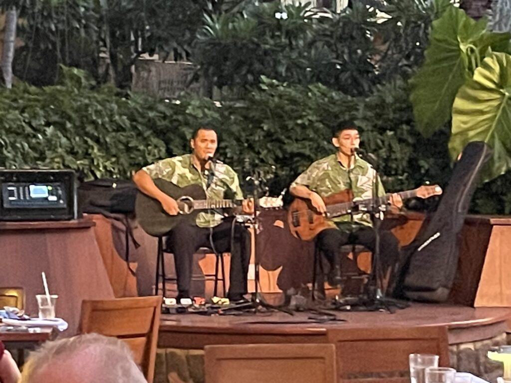 'Olelo Room Restaurant Entertainment
