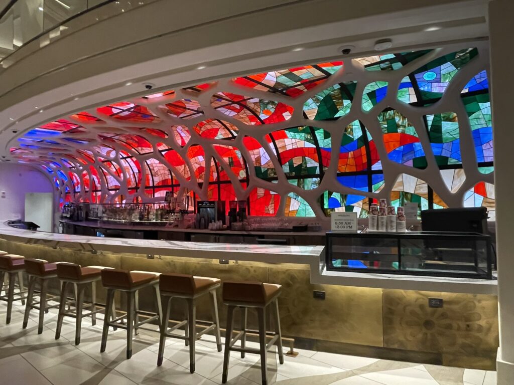 Lobby Bar at Gran Destino Tower