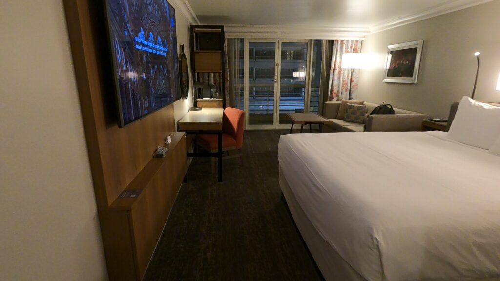 Hyatt Regency Orlando International Airport Room Tours