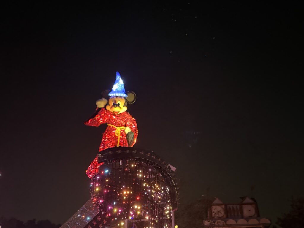 Best Disneyland Parades or Shows - Disney's Paint The Night Electric Parade
